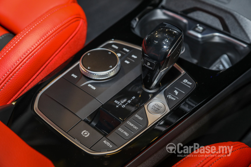 BMW M135i F40 (2020) Interior