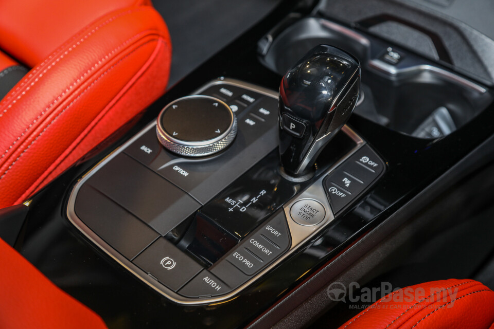 BMW M135i F40 (2020) Interior