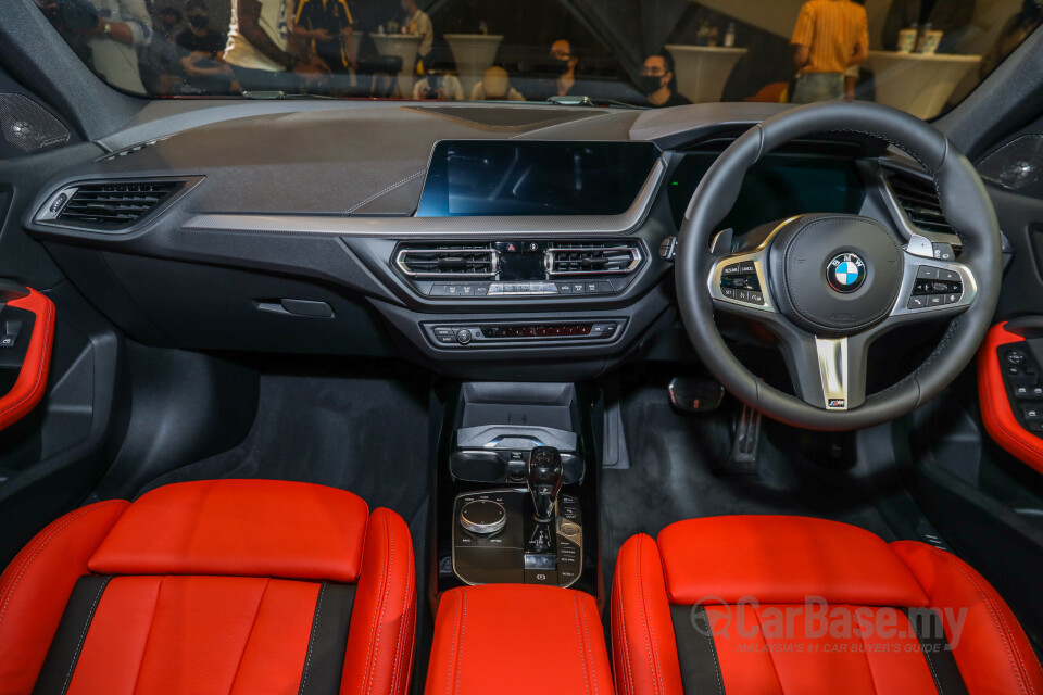 BMW M135i F40 (2020) Interior