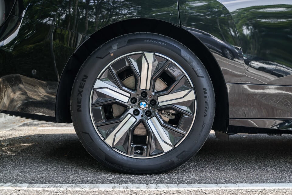 BMW iX I20 LCI (2025) Exterior