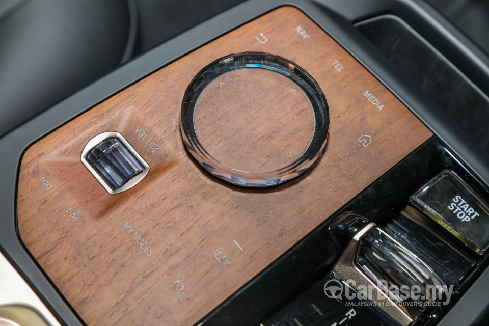 BMW iX I20 (2021) Interior