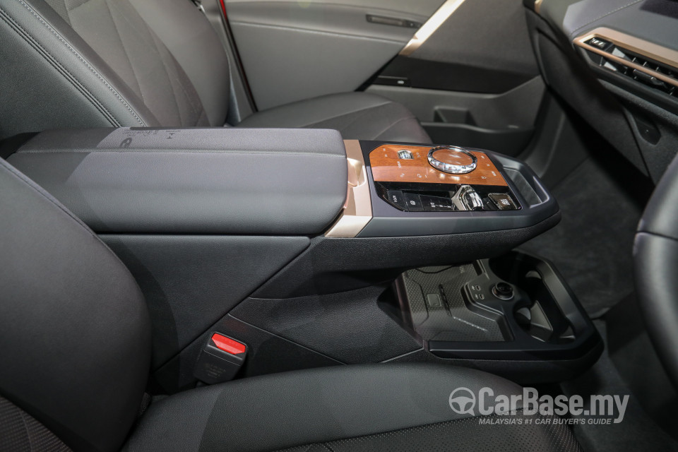 BMW iX I20 (2021) Interior