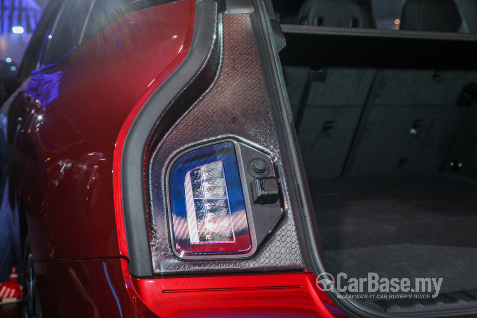 BMW iX I20 (2021) Interior