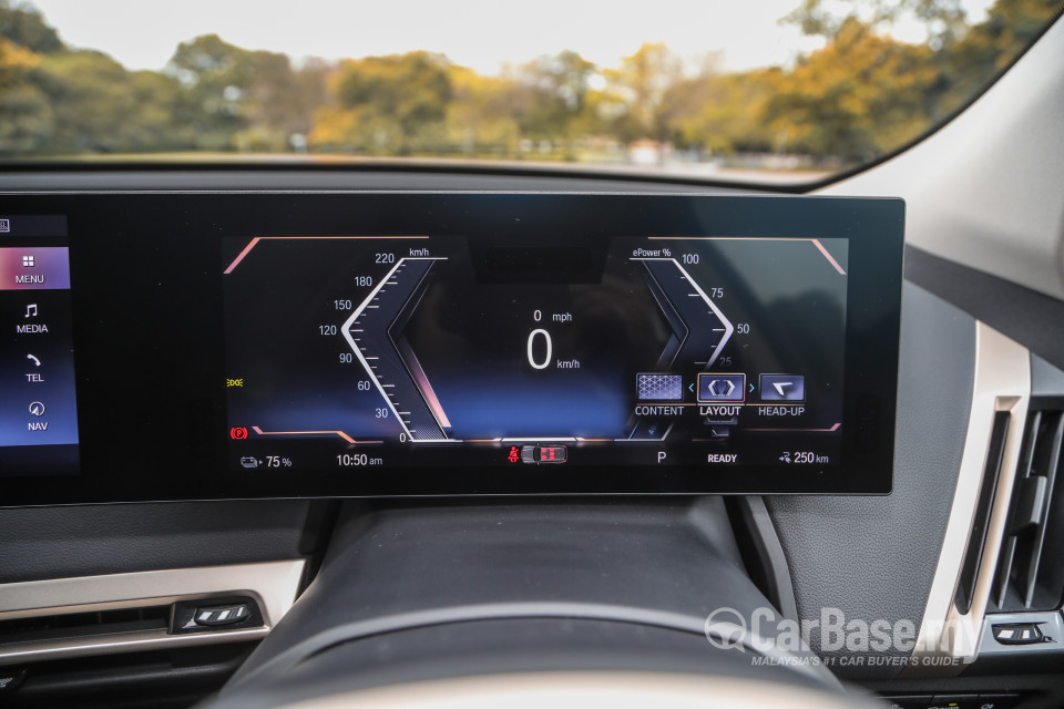 BMW iX I20 (2021) Interior