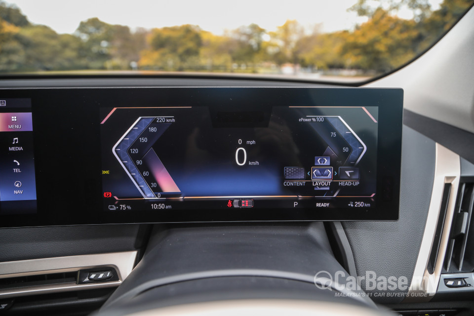 BMW iX I20 (2021) Interior