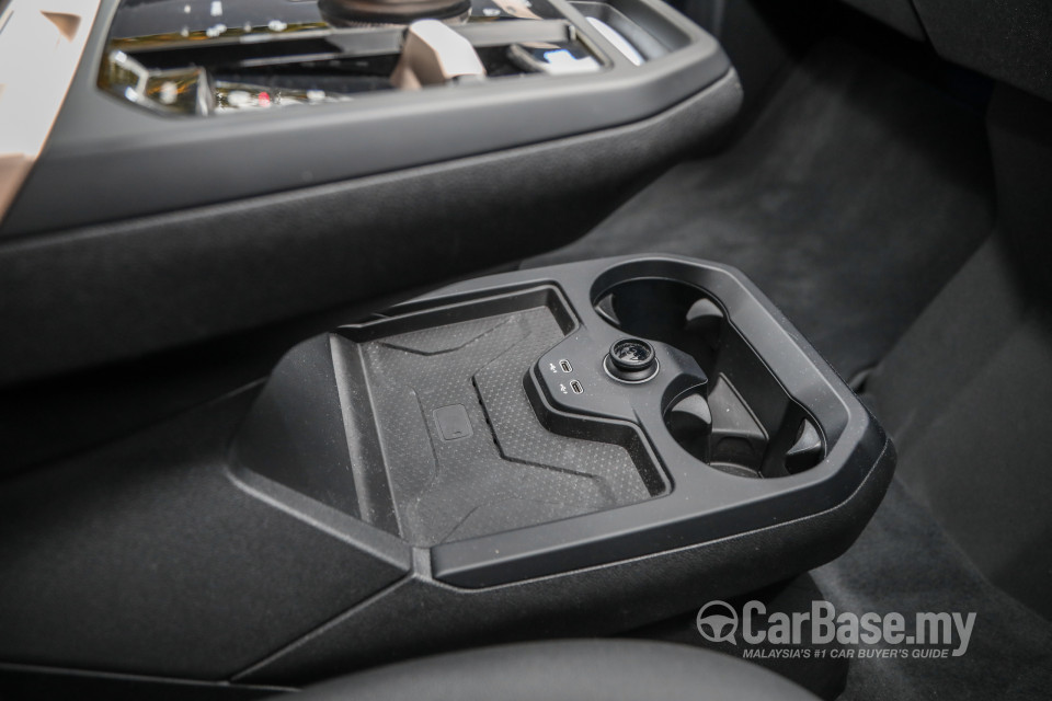 BMW iX I20 (2021) Interior