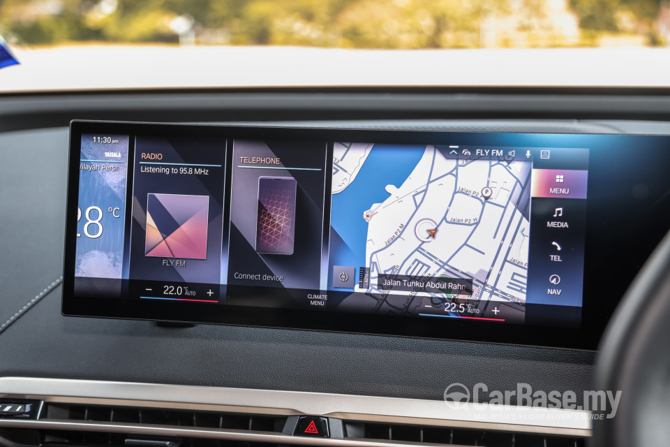 BMW iX I20 (2021) Interior