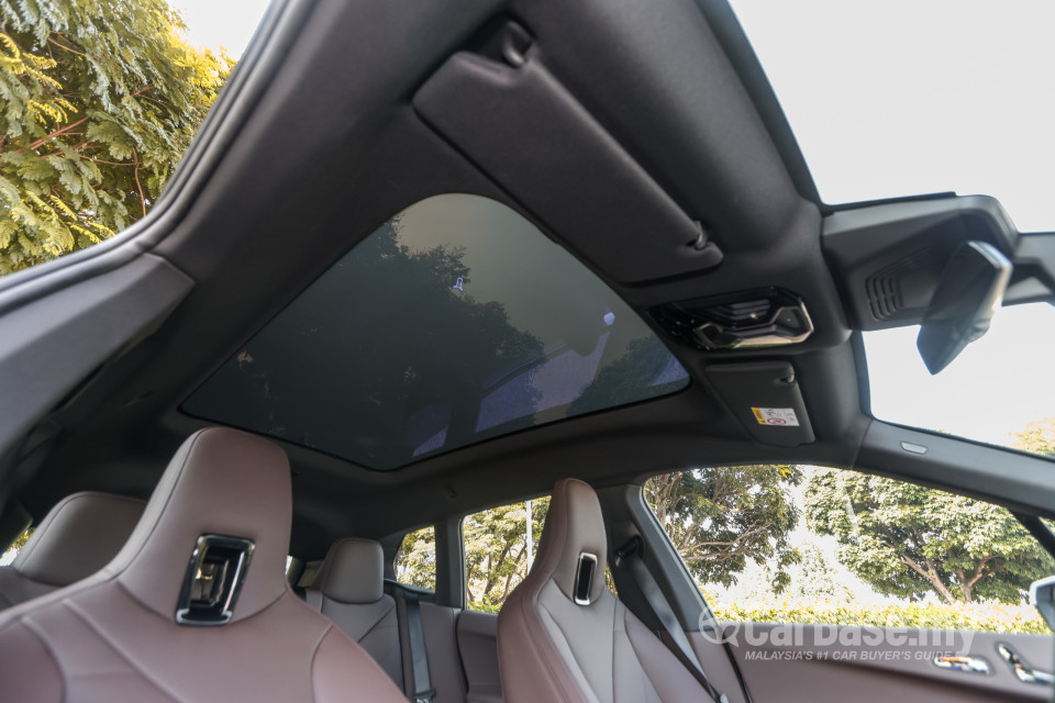BMW iX I20 (2021) Interior
