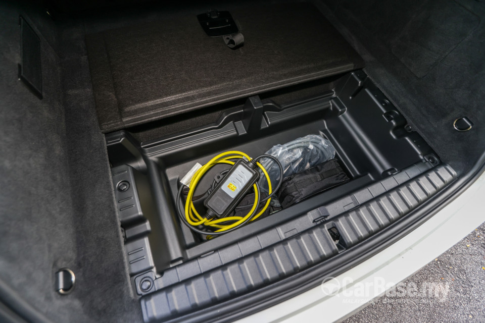 BMW iX I20 (2021) Interior