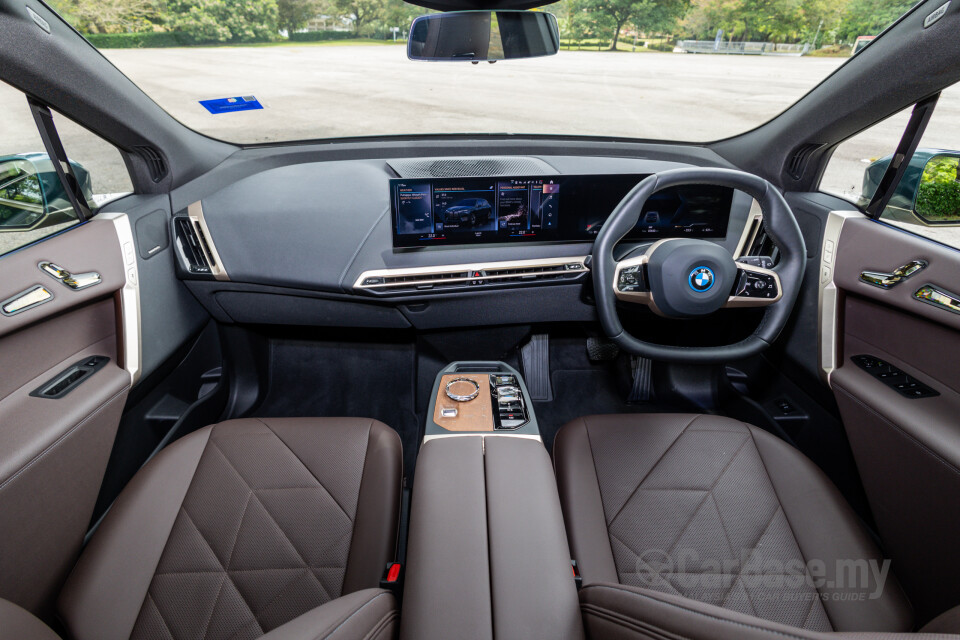 BMW iX I20 (2021) Interior