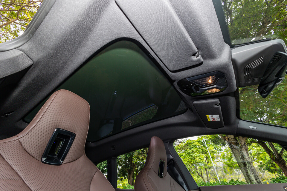 BMW iX I20 (2021) Interior