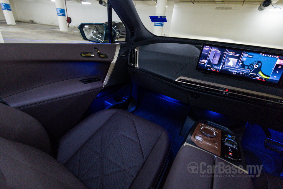 BMW iX I20 (2021) Interior