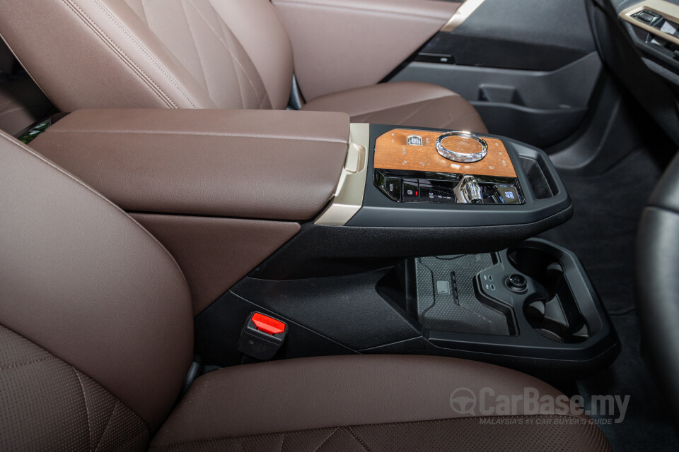 BMW iX I20 (2021) Interior