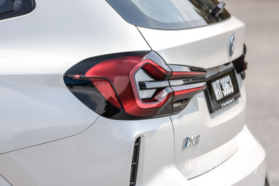 BMW iX3 G08 (2021) Exterior