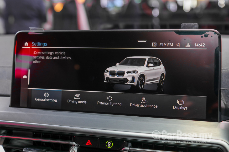 BMW iX3 G08 (2021) Interior