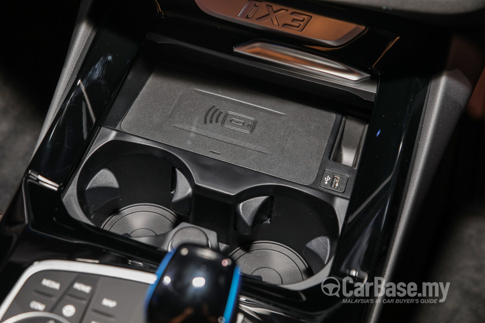 BMW iX3 G08 (2021) Interior