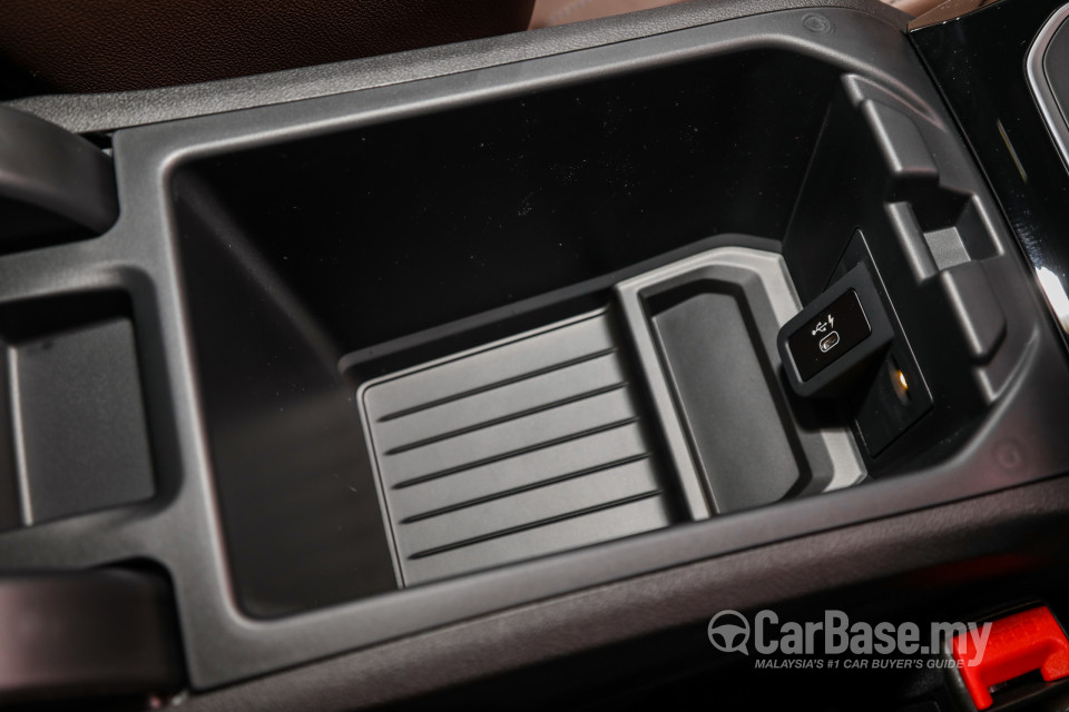 BMW iX3 G08 (2021) Interior