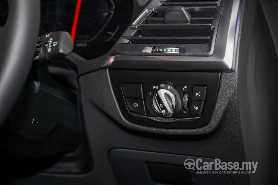 BMW iX3 G08 (2021) Interior