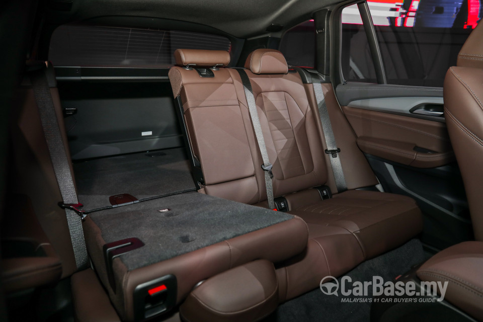 BMW iX3 G08 (2021) Interior
