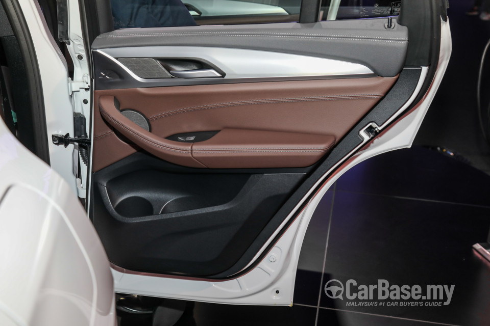 BMW iX3 G08 (2021) Interior