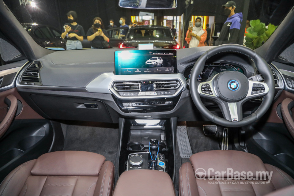 BMW iX3 G08 (2021) Interior