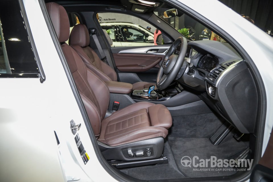 BMW iX3 G08 (2021) Interior