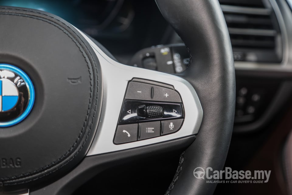 BMW iX3 G08 (2021) Interior