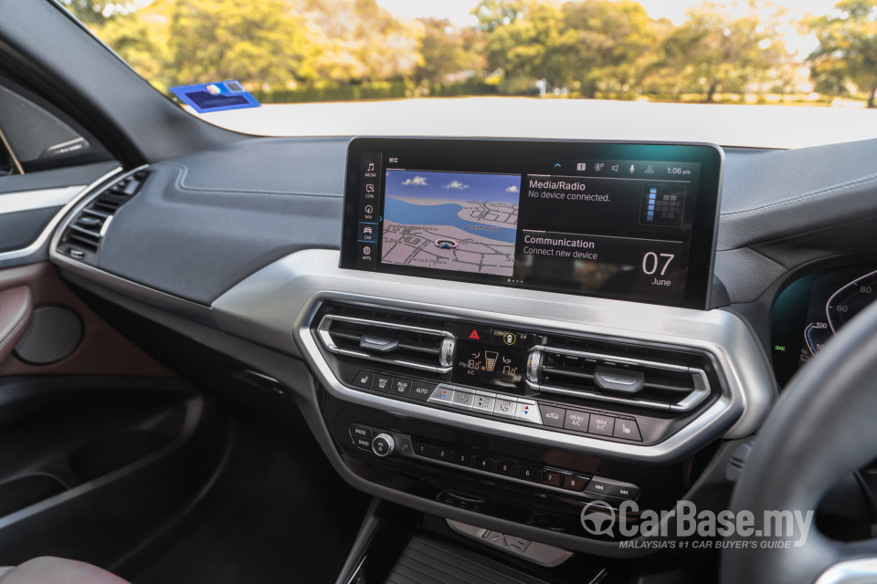 BMW iX3 G08 (2021) Interior