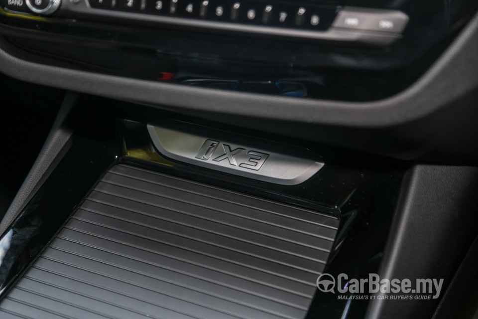 BMW iX3 G08 (2021) Interior