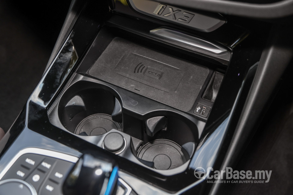 BMW iX3 G08 (2021) Interior