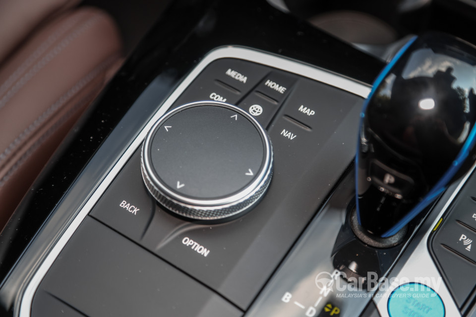 BMW iX3 G08 (2021) Interior