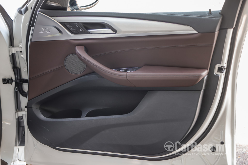 BMW iX3 G08 (2021) Interior