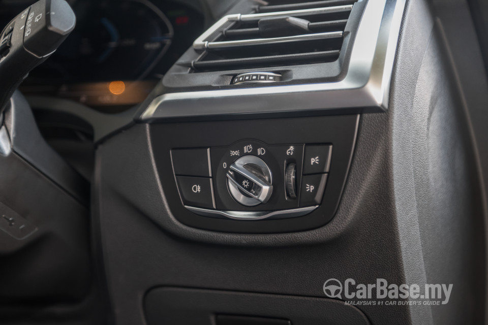 BMW iX3 G08 (2021) Interior