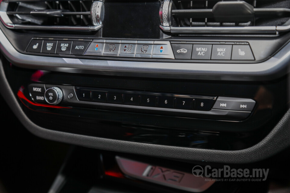 BMW iX3 G08 (2021) Interior