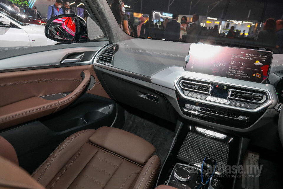 BMW iX3 G08 (2021) Interior