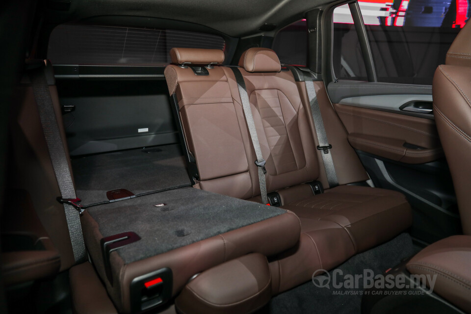 BMW iX3 G08 (2021) Interior
