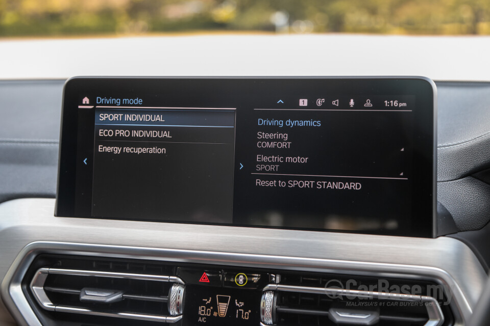 BMW iX3 G08 (2021) Interior
