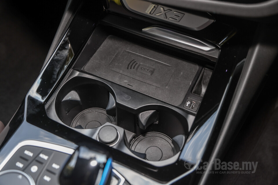 BMW iX3 G08 (2021) Interior