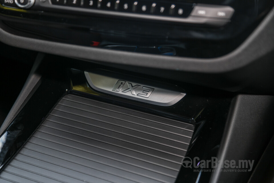 BMW iX3 G08 (2021) Interior