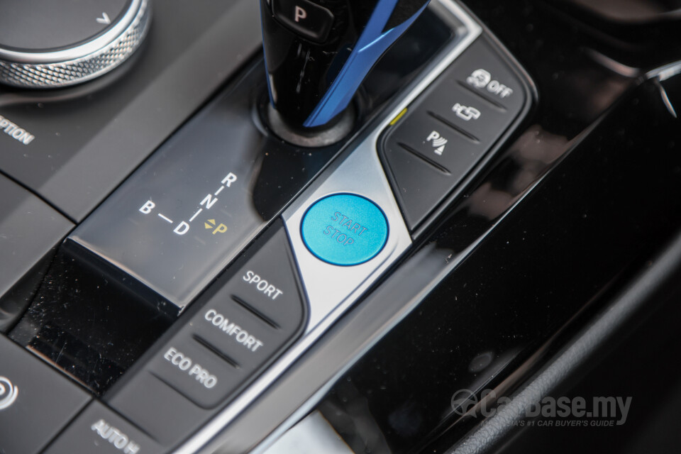 BMW iX3 G08 (2021) Interior