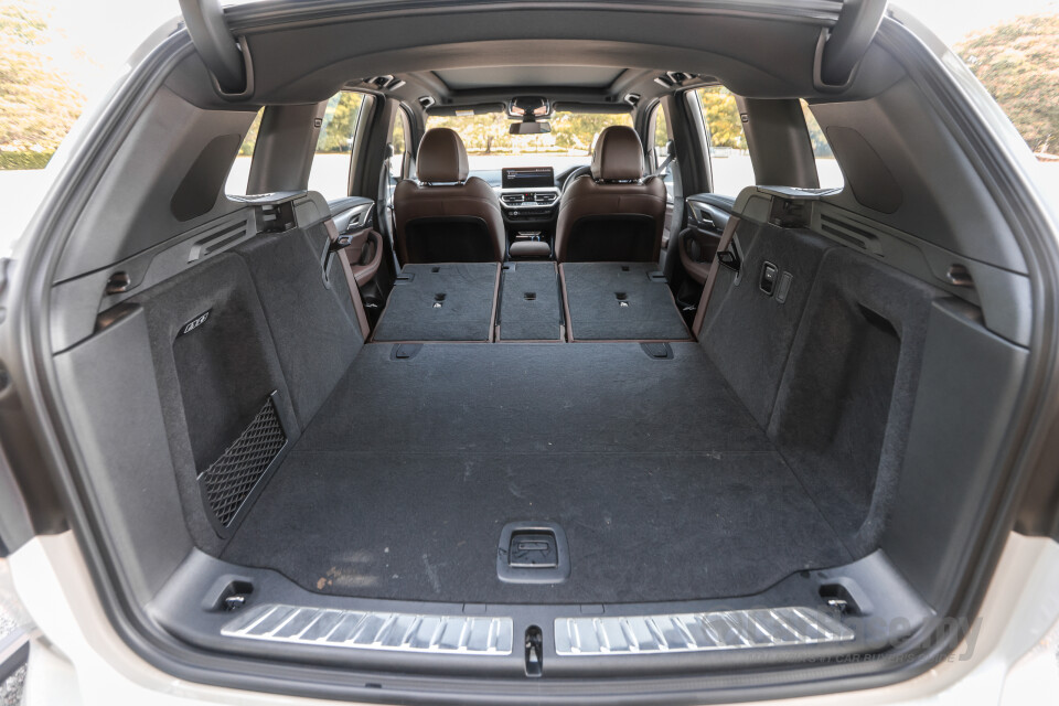 BMW iX3 G08 (2021) Interior