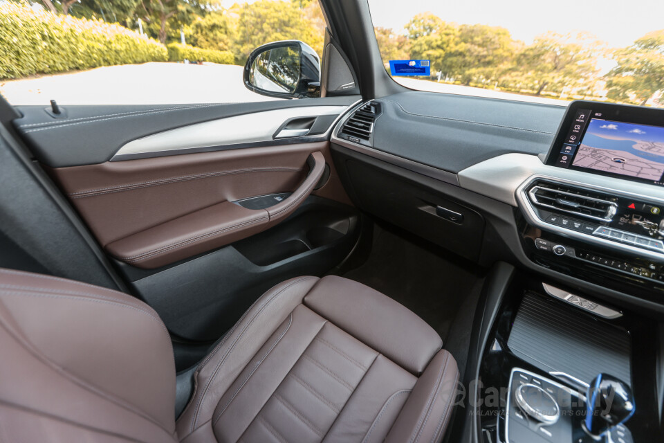 BMW iX3 G08 (2021) Interior