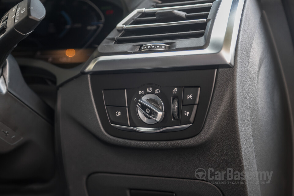 BMW iX3 G08 (2021) Interior