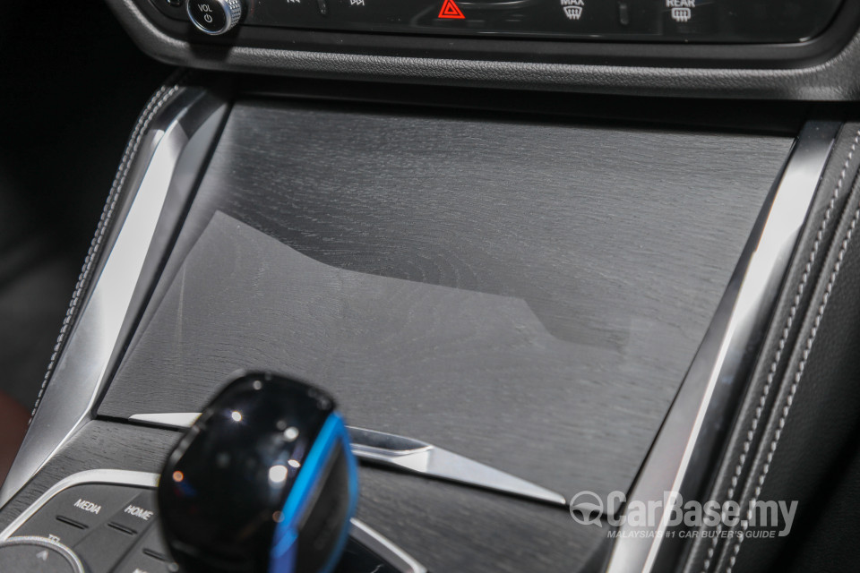 BMW i4 G26 (2022) Interior