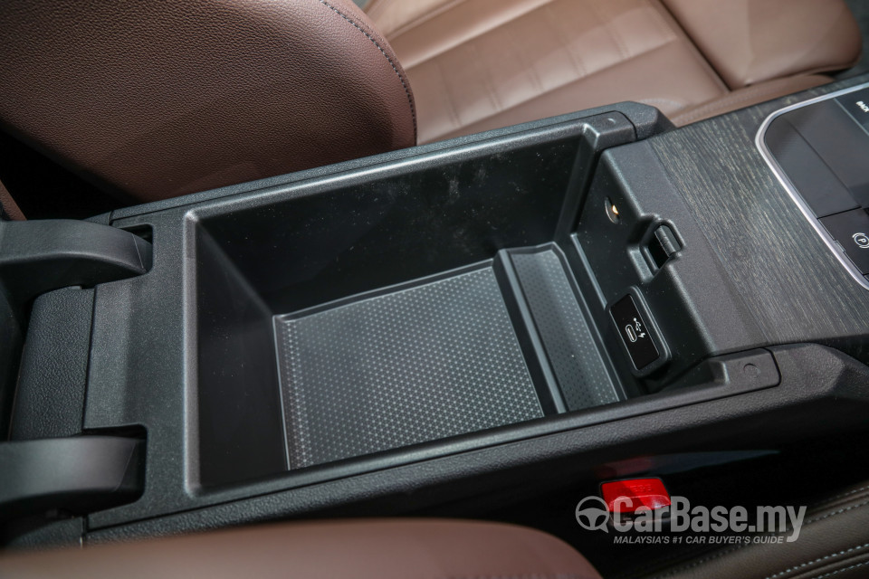 BMW i4 G26 (2022) Interior