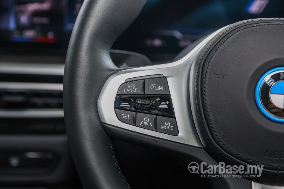 BMW i4 G26 (2022) Interior