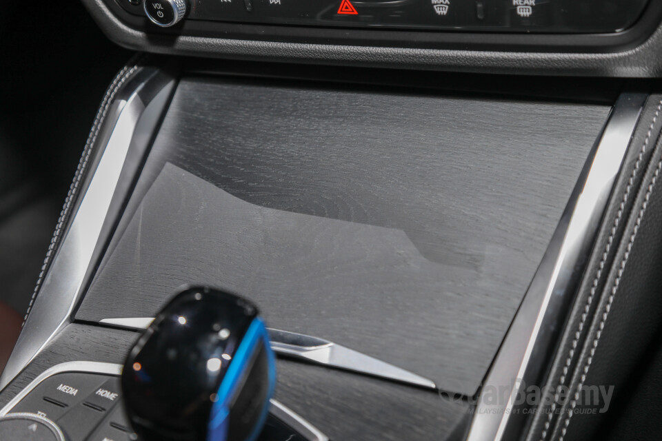 BMW i4 G26 (2022) Interior