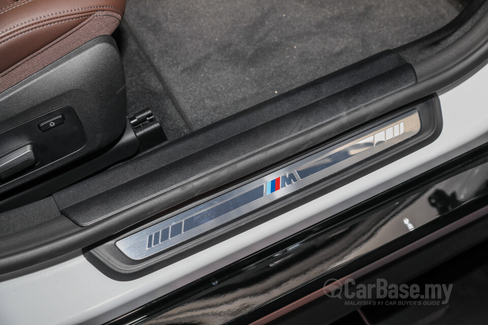 BMW i4 G26 (2022) Interior