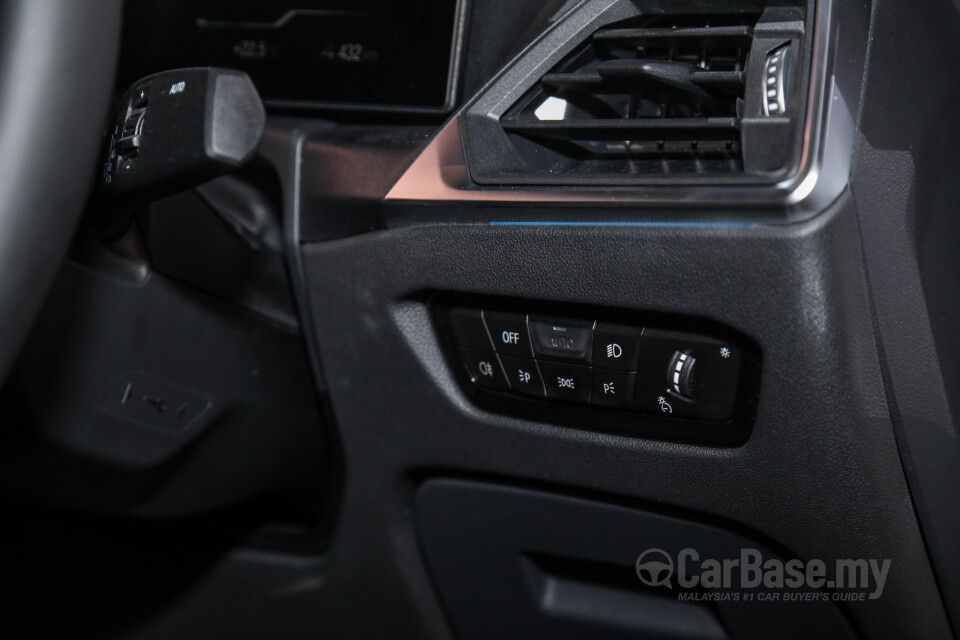BMW i4 G26 (2022) Interior