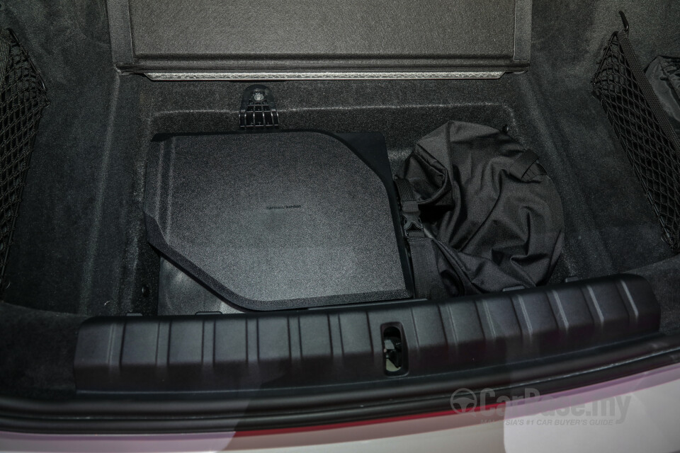 BMW i4 G26 (2022) Interior